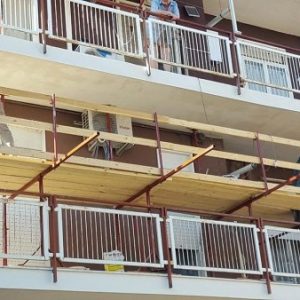 A chi spettano le spese di ristrutturazione di balconi e sottobalconi